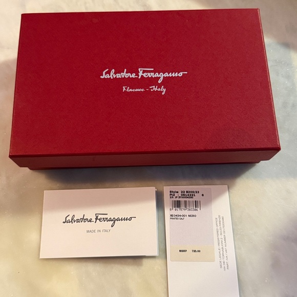 ✨ Salvatore Ferragamo Black Wallet ✨ Brand New | Never Used | All Tags - Picture 4 of 13